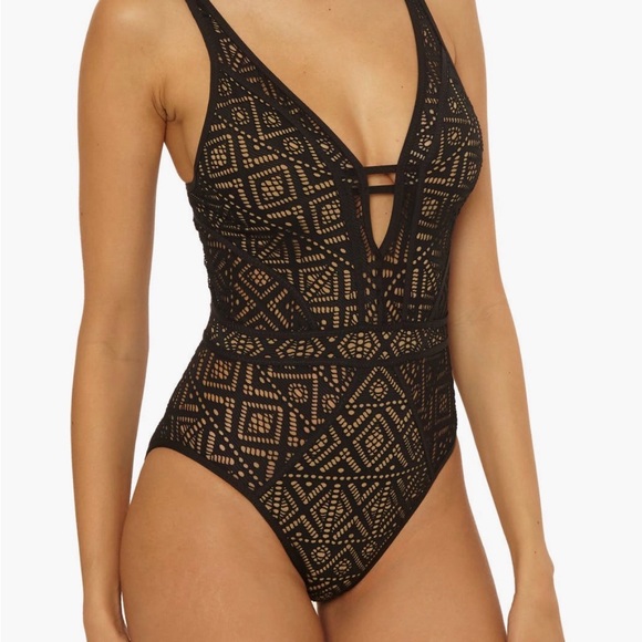 NWT Becca Swimwear Color Play Geometric Crochet Plunge One Piece SZ MEDIUM - Picture 2 of 15